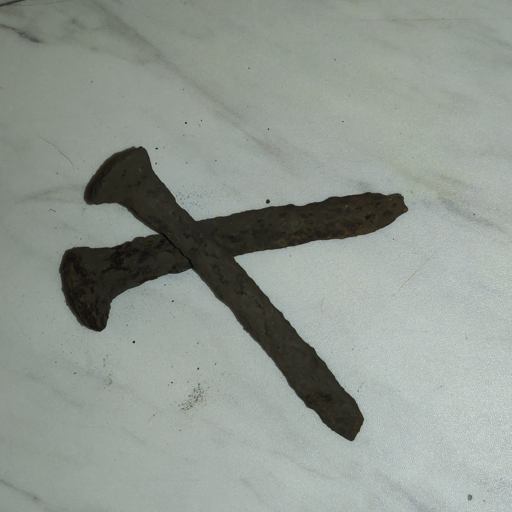 1928 Cross roads Rail road spikes x2